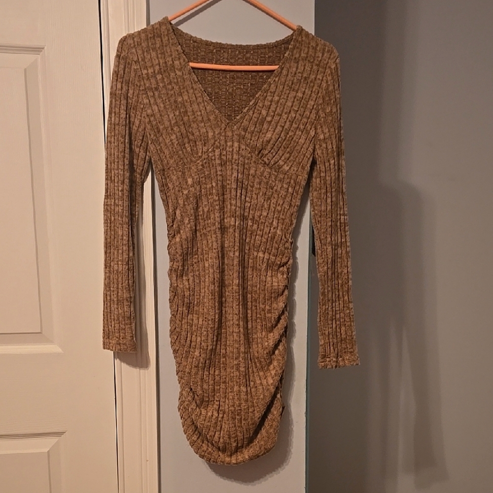 Elegant Brown Ribbed Knit Dress